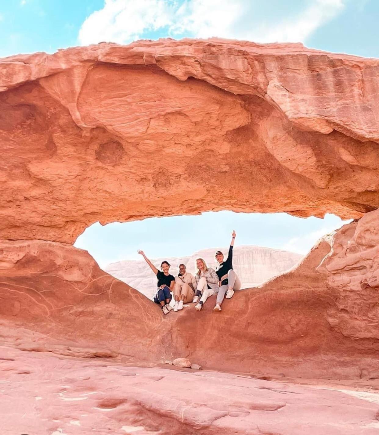 Tamim Luxury Wadi Rum Camp Экстерьер фото